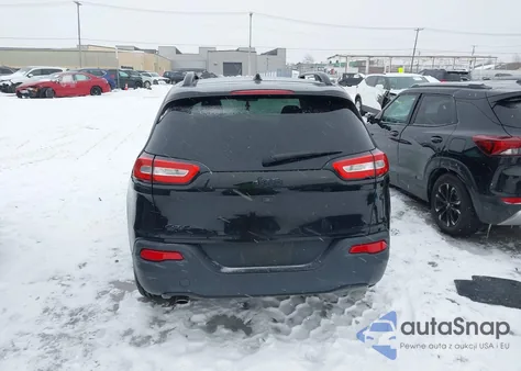 2015 Jeep Cherokee Latitude Altitude z USA, uszkodzony, nr VIN 1C4PJMCB8FW745908